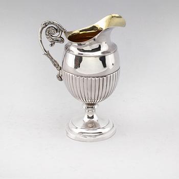 GRÄDDKANNA, silver, Claes Christian Carlén, Borås 1831. 213 gram.