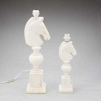 BORDSLAMPOR, 2 st, alabaster, 1900-talets slut.