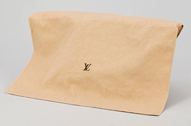 AXELVÄSKA, Louis Vuitton.