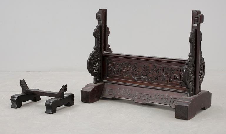 STÄLL, 2 st hardwood, Kina sekelskiftet 1900.