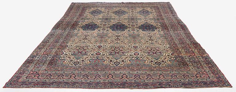 Matta, antik Kirman, södra Persien, ca 497 x 299 cm.