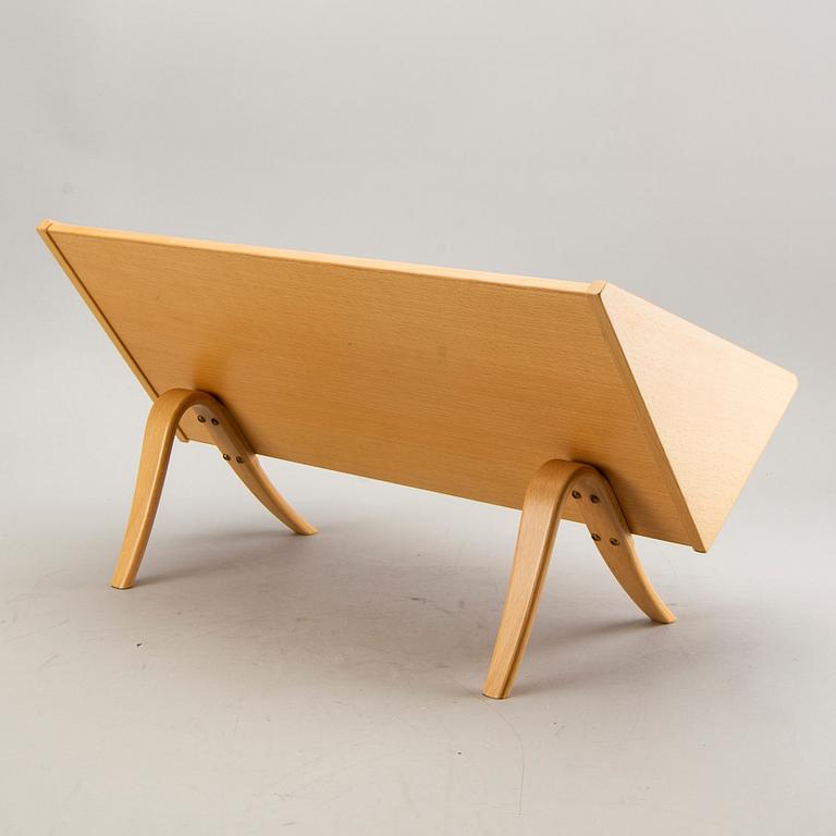 Bruno Mathsson,  a bookstand model nr T 709.