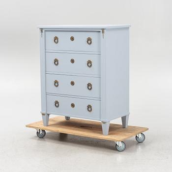 A painted Gustavian style chset of drawers, early 20th Century.
