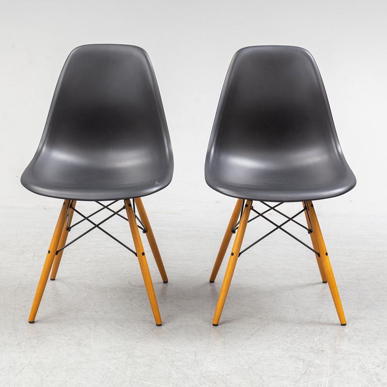 CHARLES & RAY EAMES, six 'Plastic chair', Vitra.