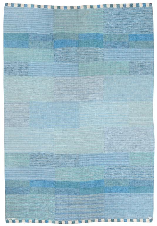 CARPET. "Muren, ljusblå". Flat weave (rölakan). 256 x 173 cm. Signed AB MMF MR.