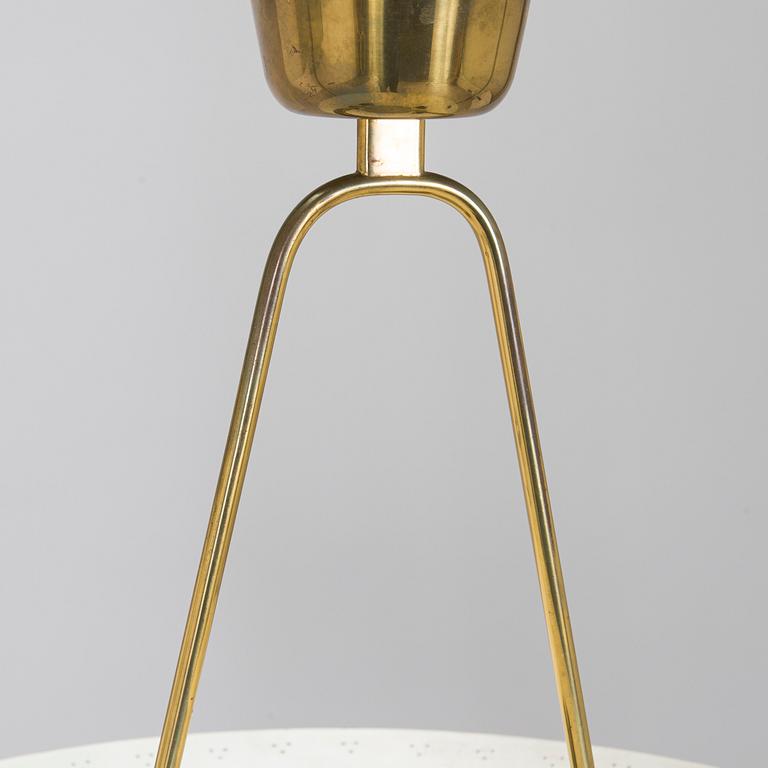 Paavo Tynell, a mid-20th-century '9060' pendant light for Taito, Finland.