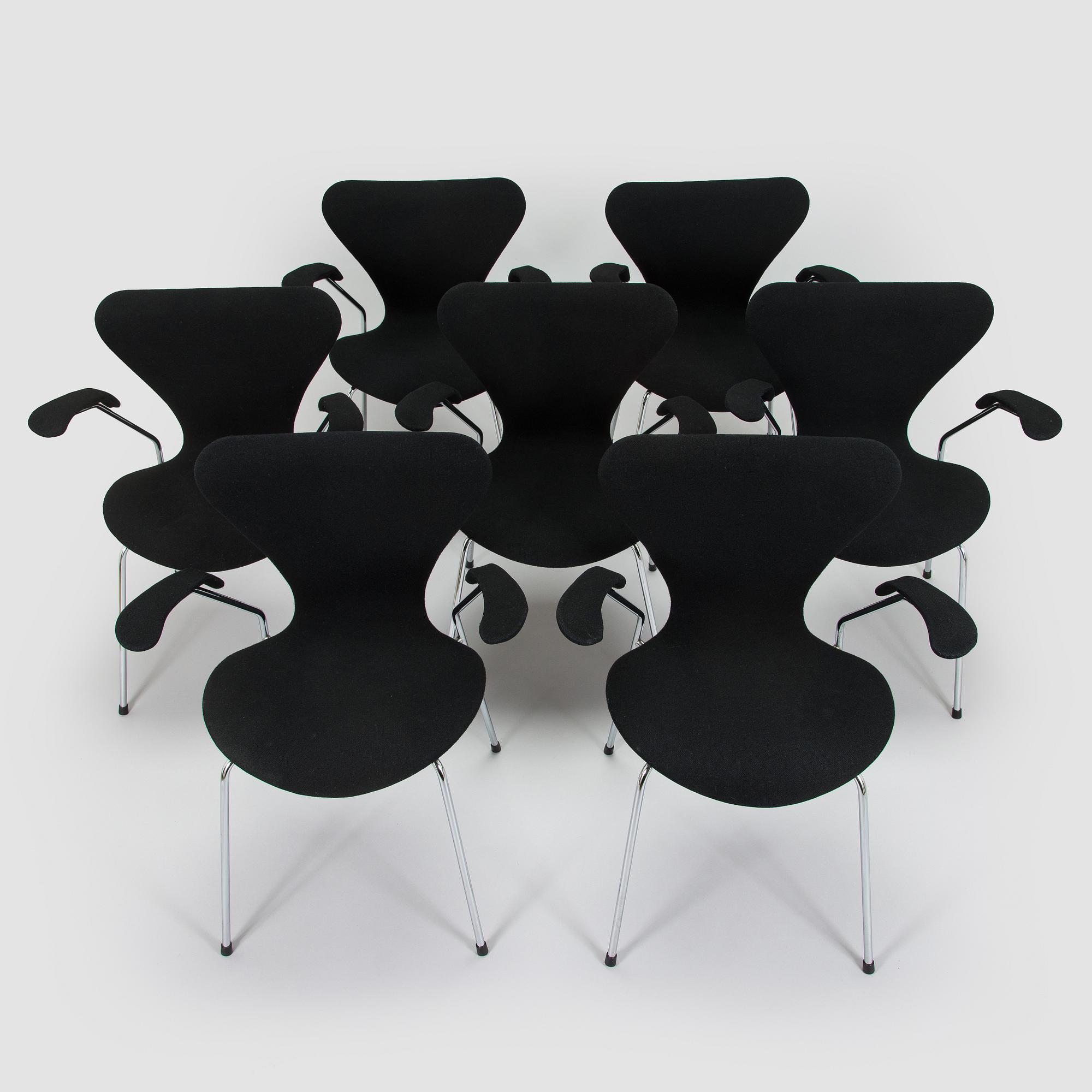 Arne Jacobsen, stolar, 7 st, "Sjuan", Fritz Hansen, Danmark, 1900-talets slut.