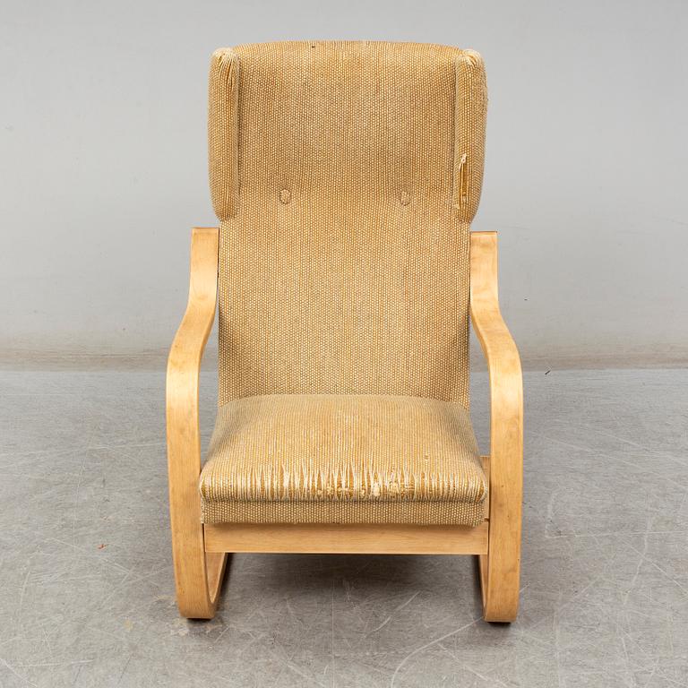 ALVAR AALTO, a model 401 birch easy chair from Artek, Finland.