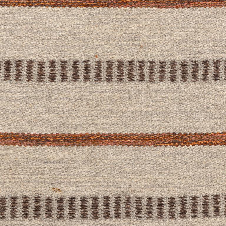 Rölakan rug, approximately 250 x 180 cm.