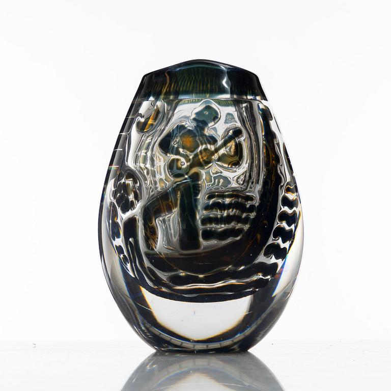 Edvin Öhrström, an Ariel glass vase "The Girl and the Gondolier", Orrefors 1959.