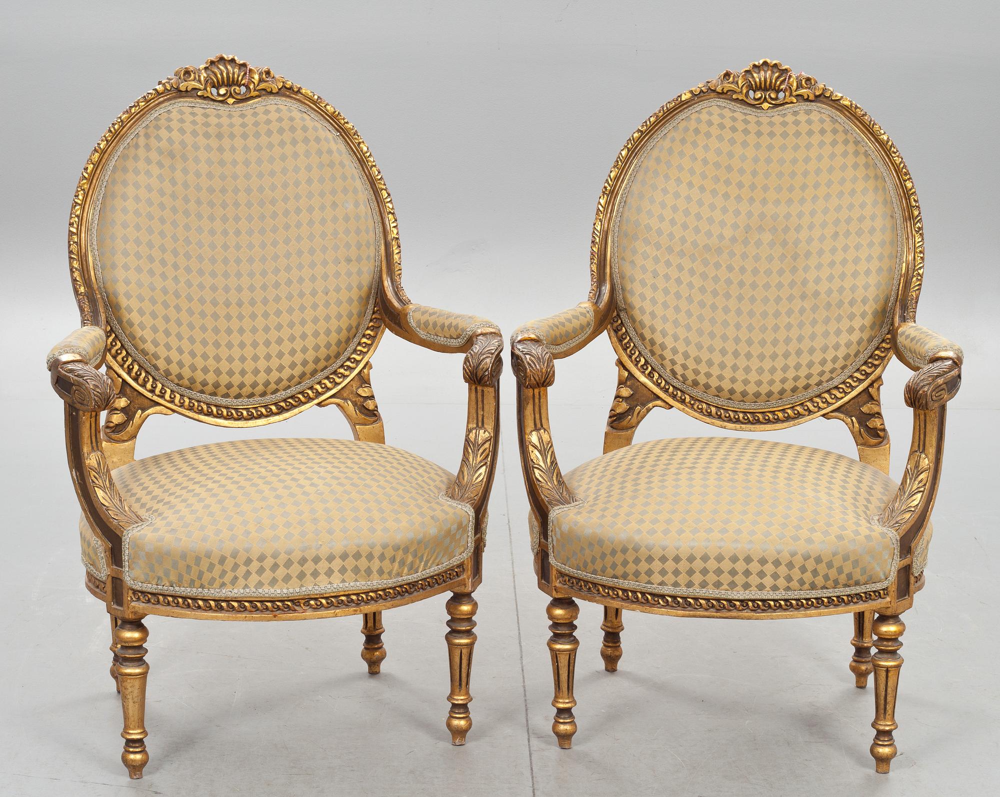 KARMSTOLAR, ett par. Louis XVI-stil 1900-talets slut.