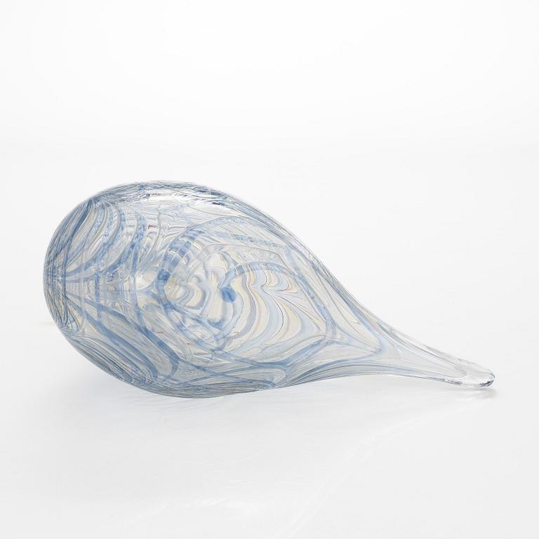 Oiva Toikka, a 'Cloud tern' glass bird, second quality, signed O. T Nuutajärvi II.
