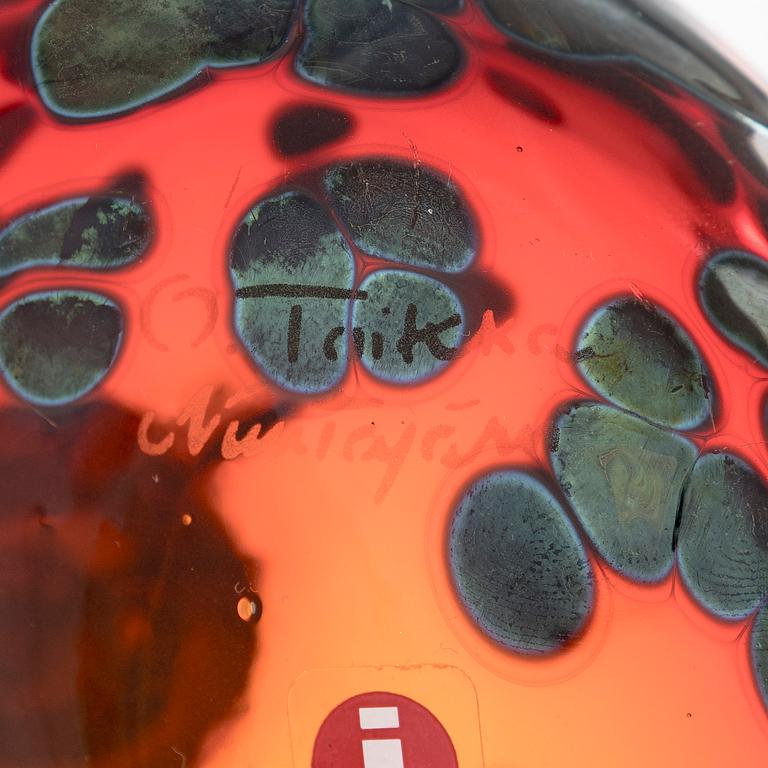 Oiva Toikka, glasfågel, "Ruby bird" signerad O. Toikka Nuutajärvi.