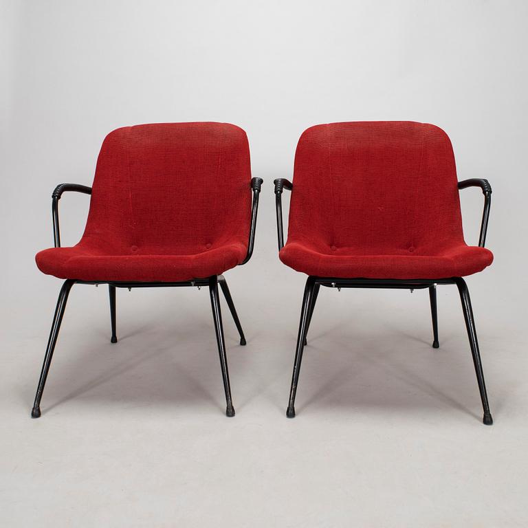 A pair of 1950s armchais.