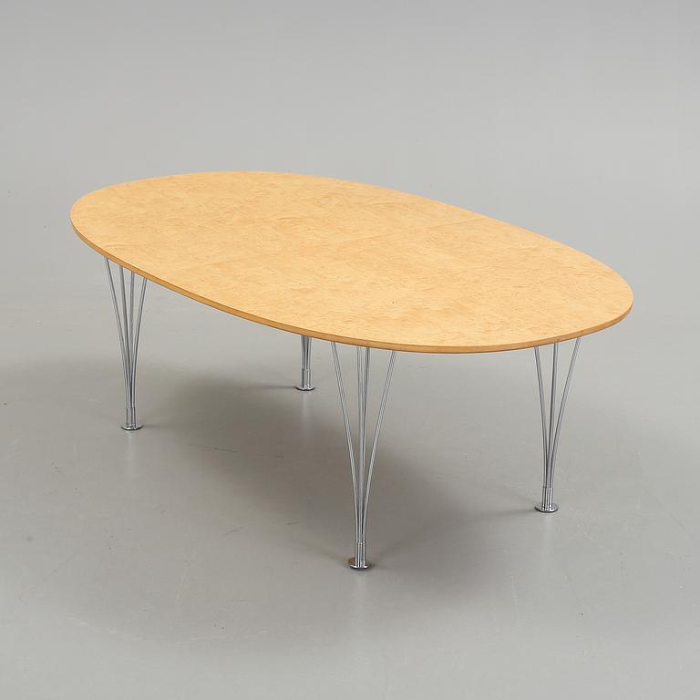 SOFFBORD, "Superellips" Design Bruno Mathsson och Piet Hein för Fritz Hansen, 1900-talets andra hälft.