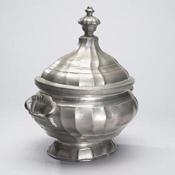 TERRIN, tenn, bär monogram J. C. B och datering 1770 Tyskland.
