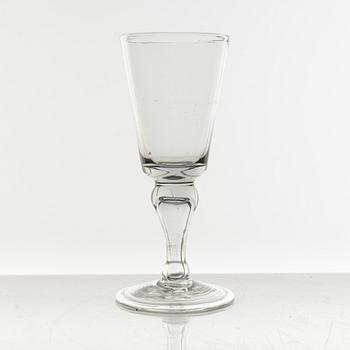 Glas, två stycken, troligen Sverige, 1700-tal.