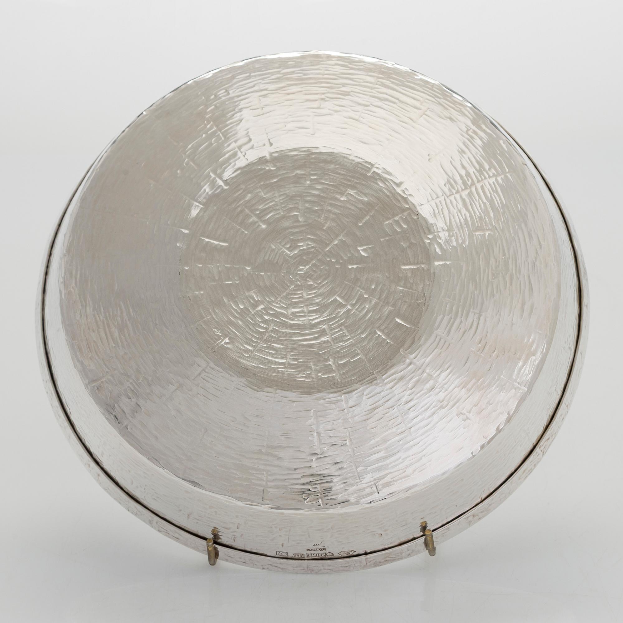 Tapio Wirkkala, skål, silver, TW 289, Kultakeskus, Tavastehus 1967. Modellen formgiven 1963.