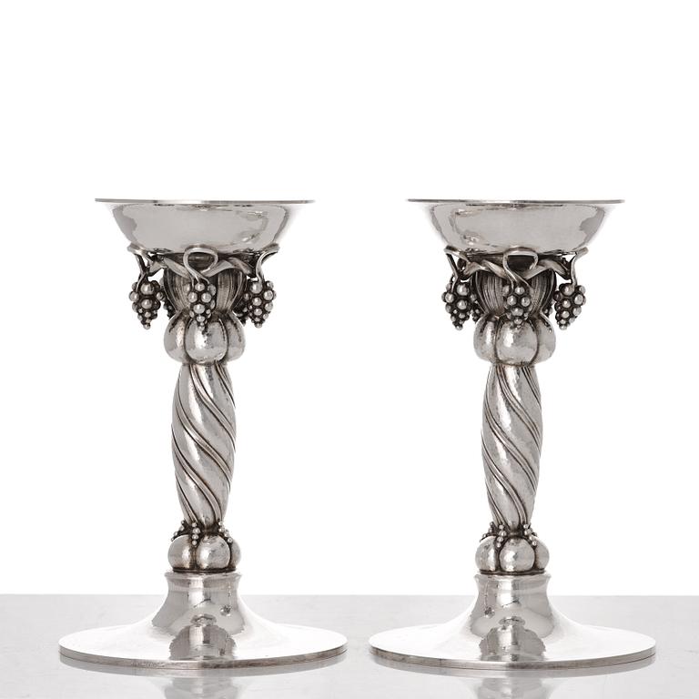 Georg Jensen, ett par ljusstakar, Köpenhamn 1996, sterling silver, designnr 263B.