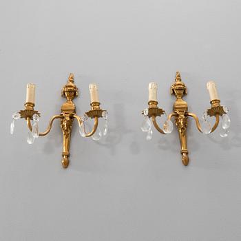 Pair of Louis XVI-style sconces, first half of the 20th century.