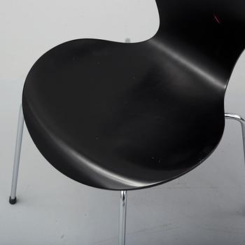 ARNE JACOBSSON, stolar, 7 st, "Sjuan", Fritz Hansen, 1900-talets slut.