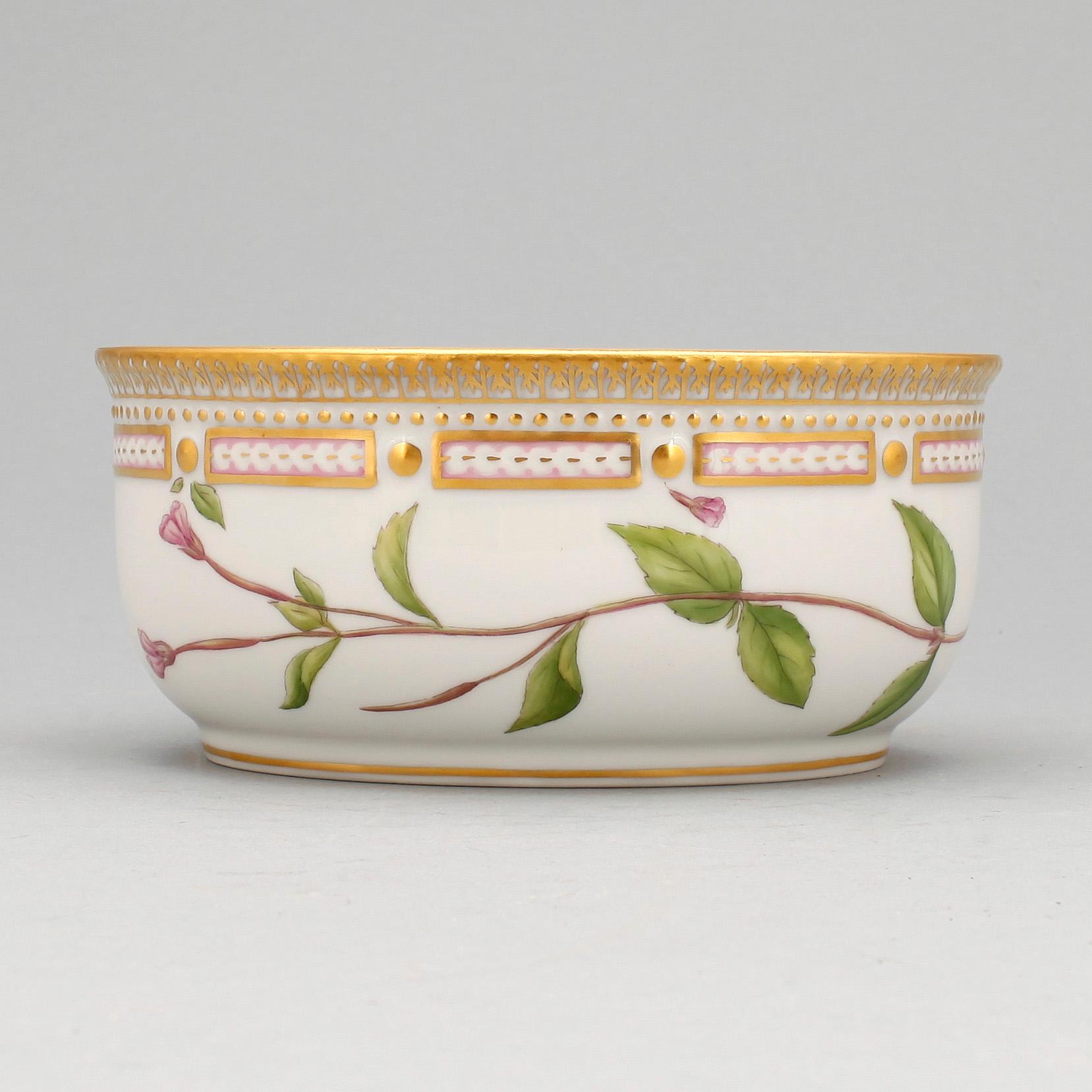 SKÅL, porslin "Flora Danica", Royal Copenhagen, Danmark 1900-tal.