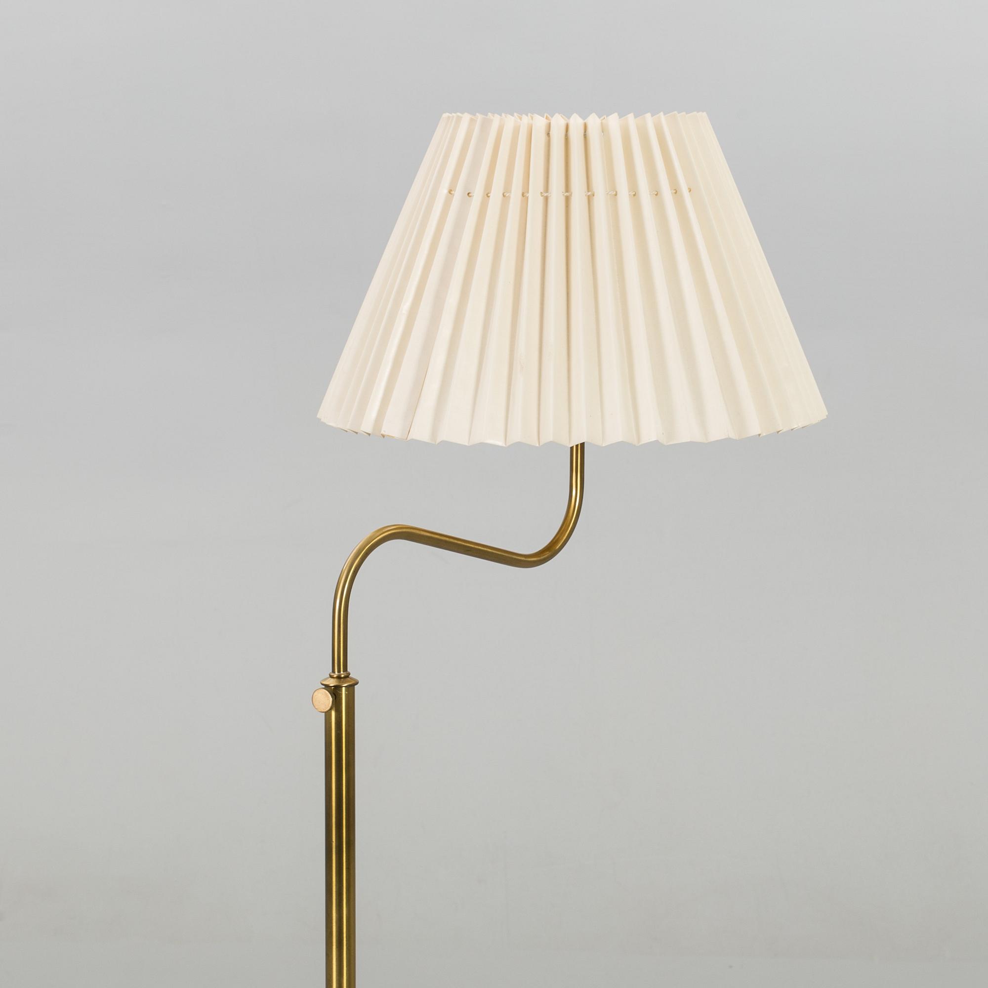 A JOSEF FRANK FLOOR LAMP" 2568 " LILLA KAMELEN" FOR FIRMA SVENSKT TENN.