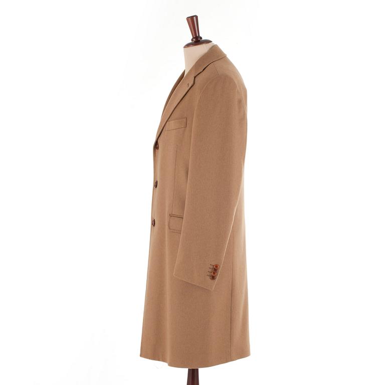 PARK HOUSE, a camel cashmere mens coat. Size 48.