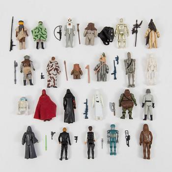 A lot of 27 Star Wars action figures and vehicles by Kenner 1970/80s.