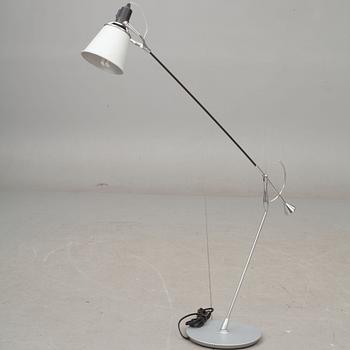 SKRIVBORDSLAMPA, Hydra Tavolo, Carlo Farcolini för Nemo Cassina.