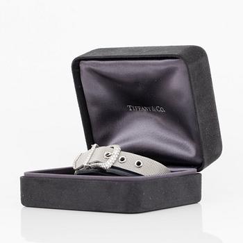 A Tiffany & Co brilliant-cut diamond bracelet in the shape of a belt. Total carat weight circa 3.00 cts.