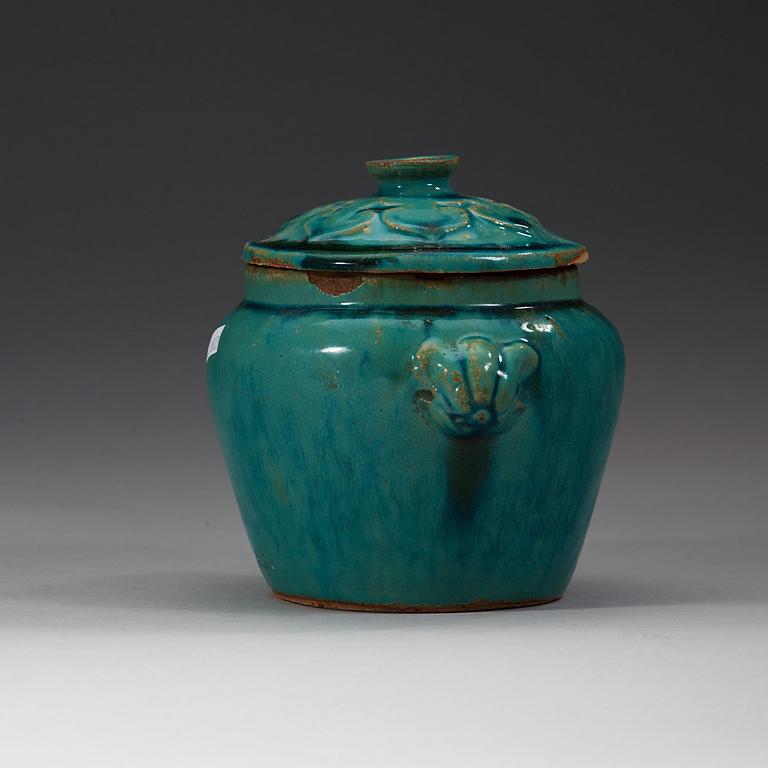 A turquoise-glazed jar with cover, Ming dynasty (1368-1644).