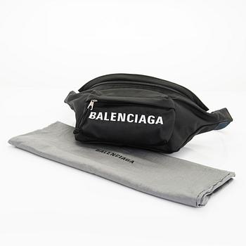 Balenciaga, midjeväska, "Wheel Belt Bag".