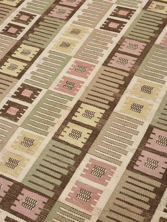 MATTA. "Nyponblomman". Rölakan. 297 x 202,5 cm. Signerad AB MMF.