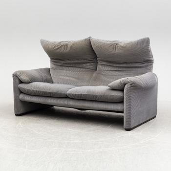 A second half of the 20th century 'Maralunga' sofa my Vico Magistretti for Cassina, Italy.