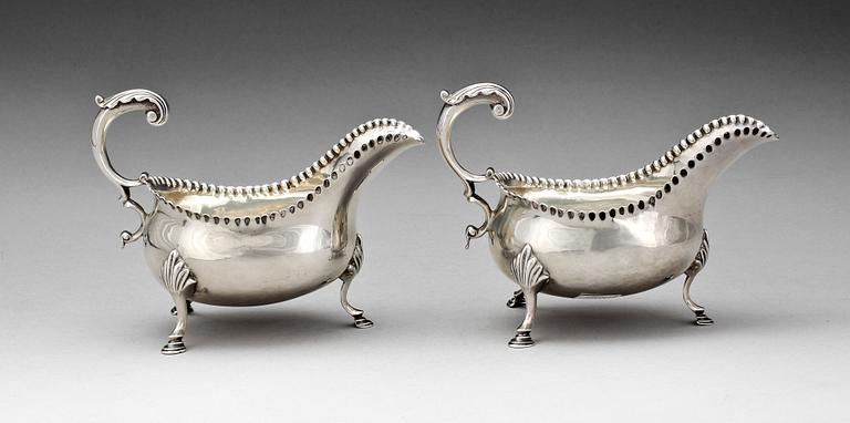 SÅSSNIPOR, ett par, silver, London 1772. Totalvikt ca 380 gram.