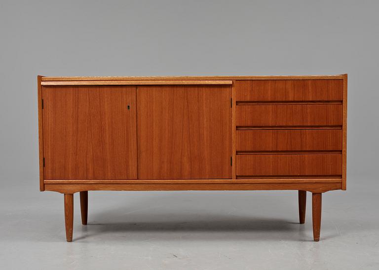 SIDEBOARD, 1950-tal.