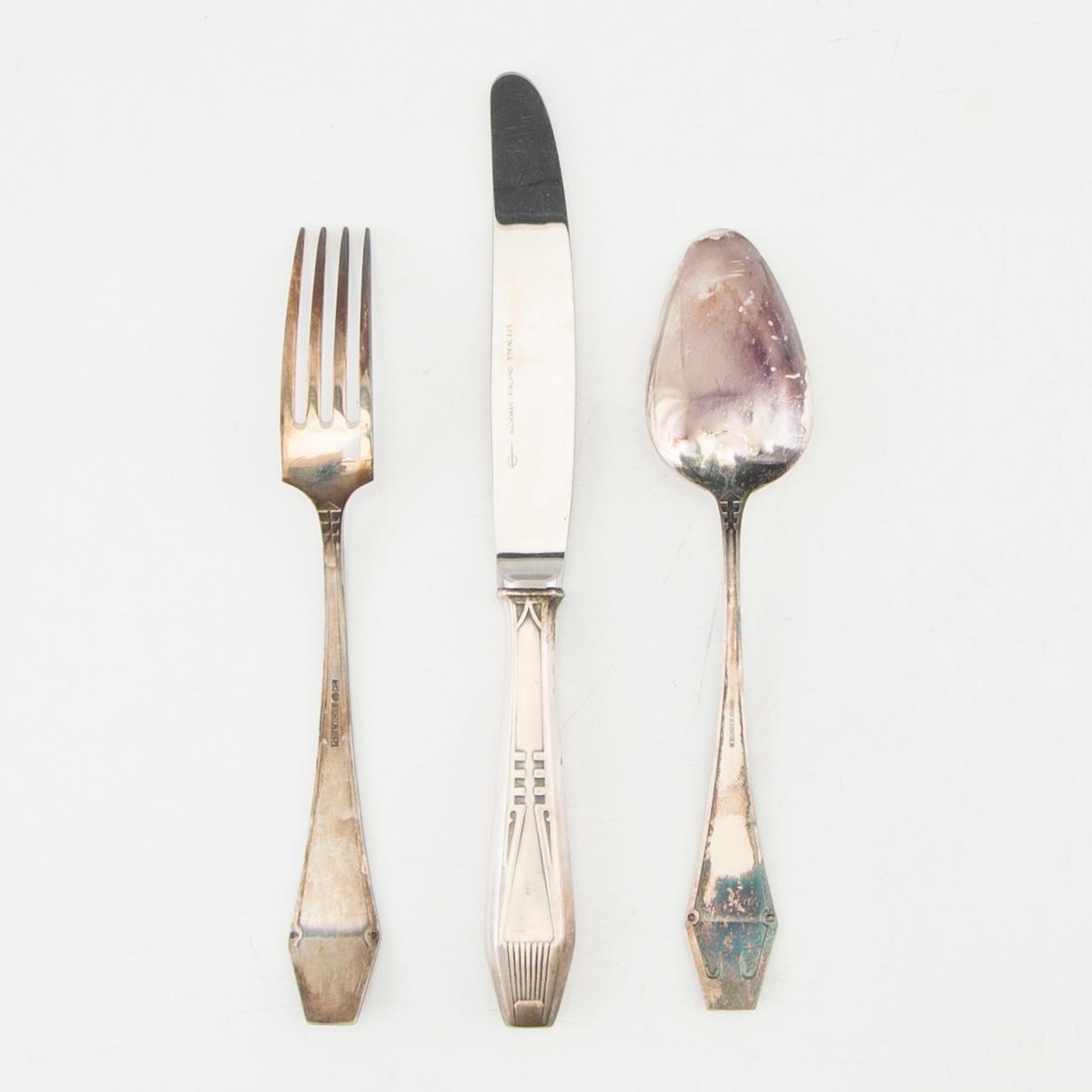 Bestick 18 dlr "Suomi" silver Auran Kultasepät, Åbo Finland 1920.