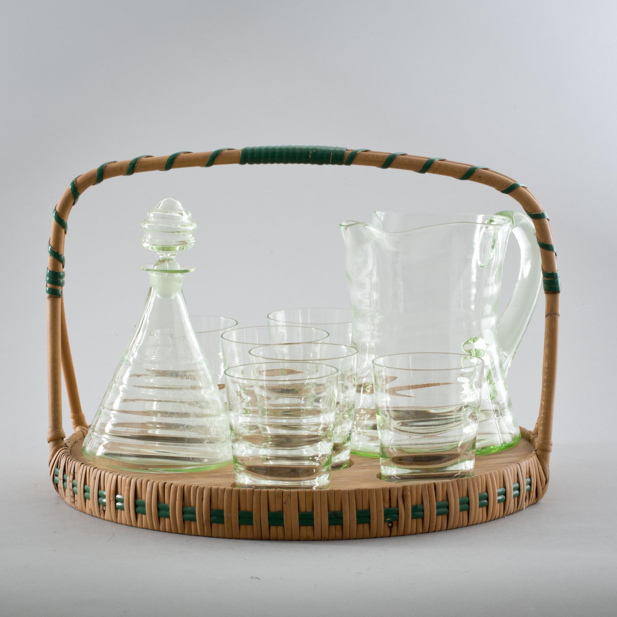 GLASSERVIS MED BRICKA, 9 delar, 1930/40-tal.