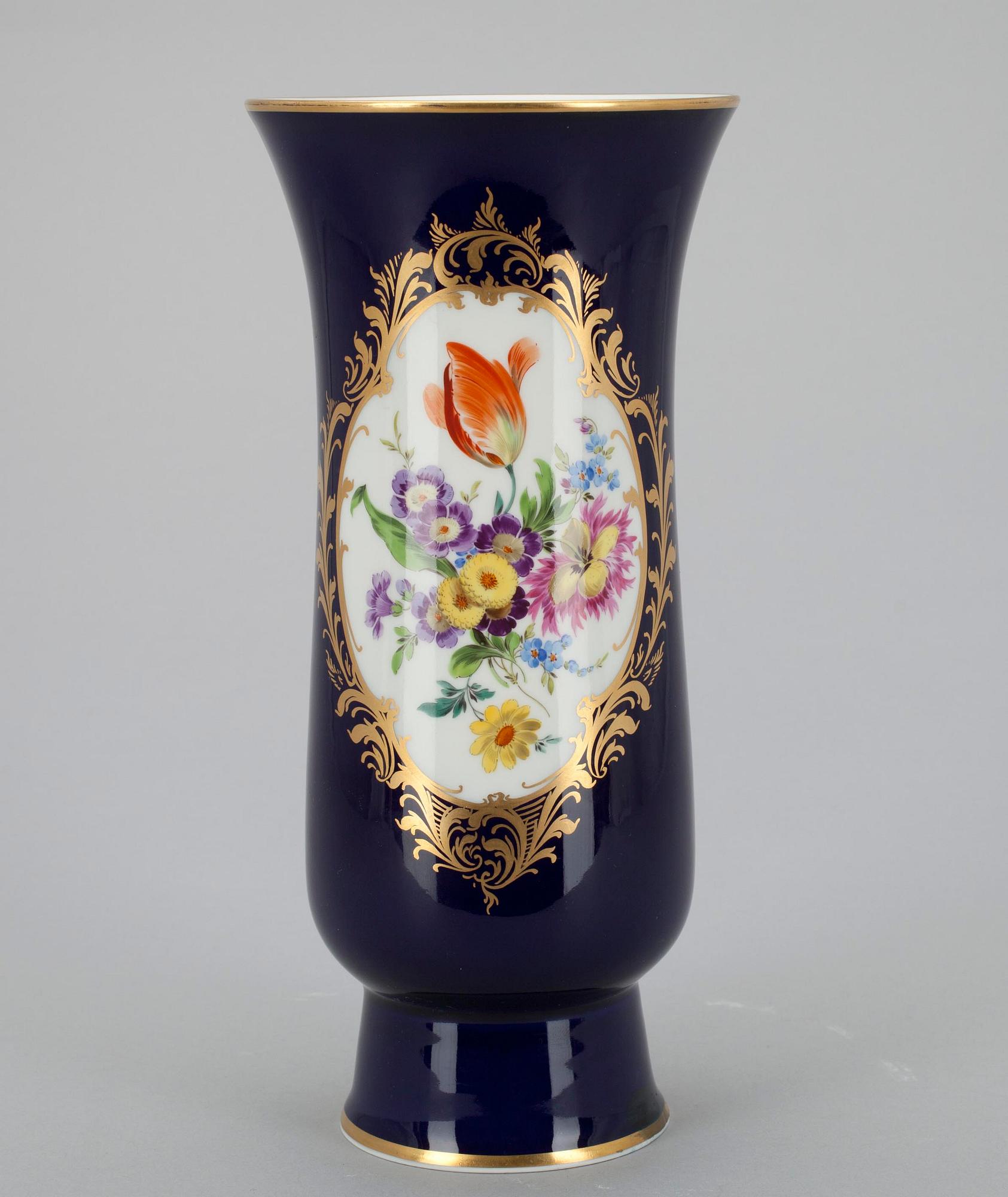 VAS, porslin, Meissen, 1900-tal.