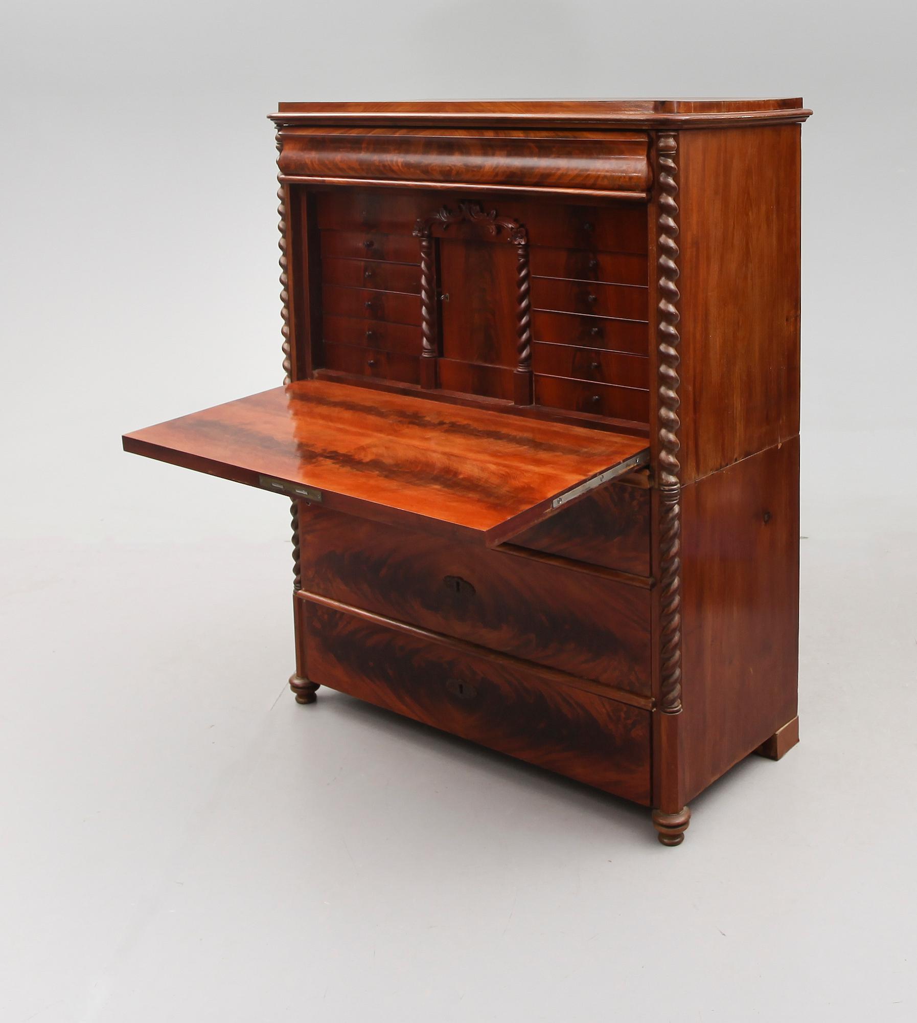 CHIFFONJÉ, senempire, 1800-talets mitt.