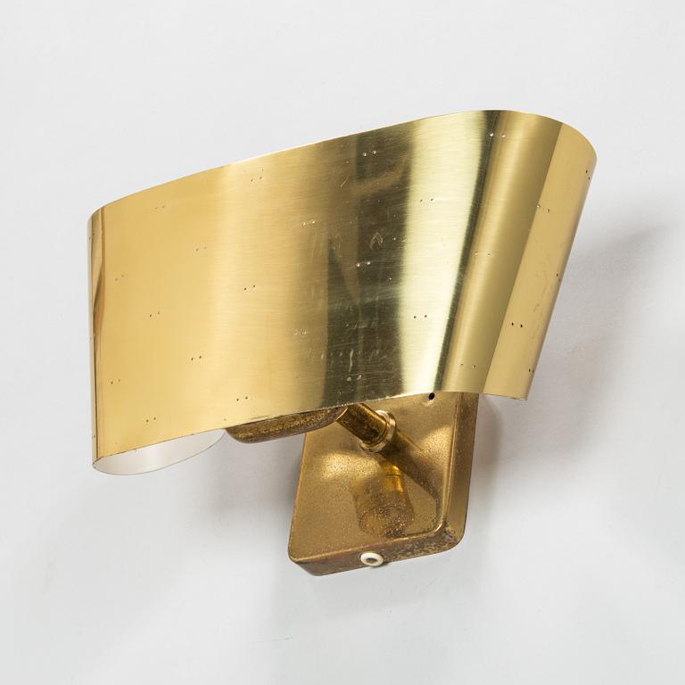 Paavo Tynell, a mid-20th-century wall light for Taito.