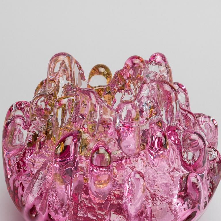 GÖRAN WÄRFF, a glass sculpture, signed Kosta,