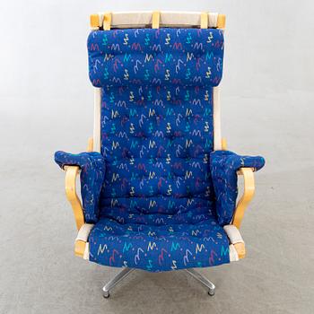 Bruno Mathsson, fåtölj, "Pernilla Roto" (Pernilla 2), 1900-talets andra hälft.