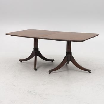 Dining Table, England, second half of the 20th Century.