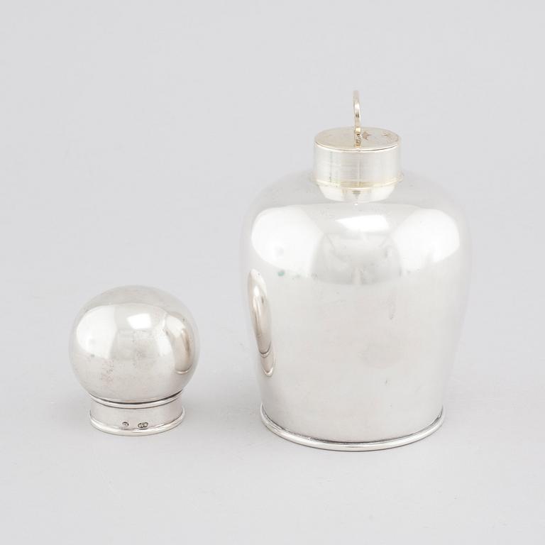 OREST KURLJUKOV, punchtermos,  silver, Moskva, 1895.