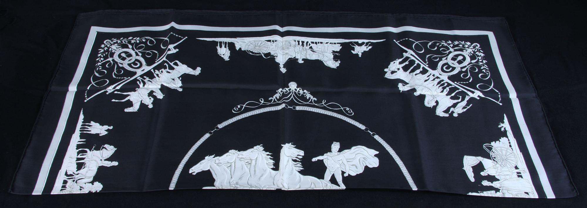 SCARF, Hermes. Paris.