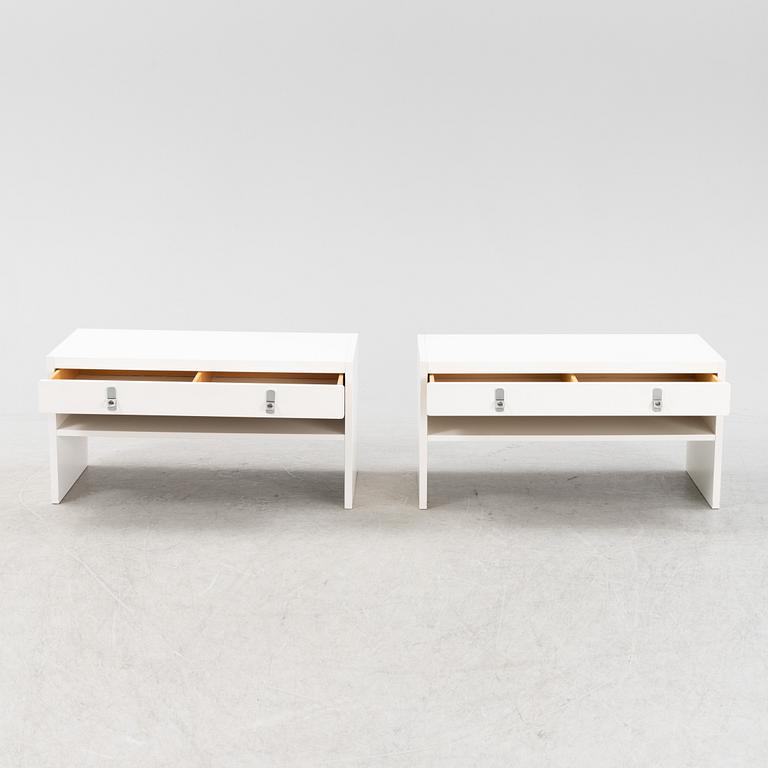 A pair 'Avanti' bedside tables by Antonio Gioia, 1980's.