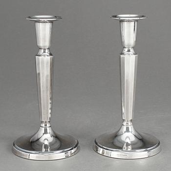 LJUSSTAKAR, ett par, silver, Ceson, Göteborg, 1995.