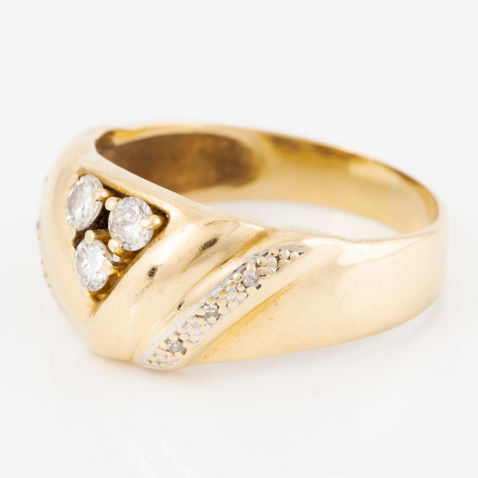 Ring, 18K gold with brilliant-cut and octagonal-cut diamonds.